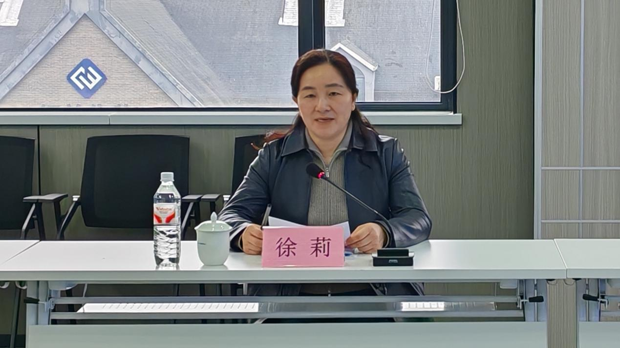 徐莉市長調(diào)研離岸中心2 徐莉市長調(diào)研離岸中心2